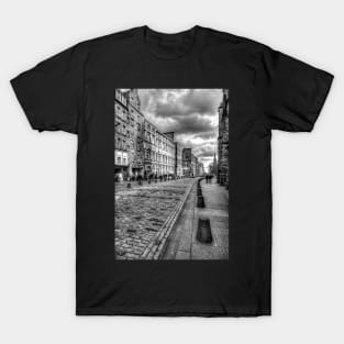 Edinburgh Royal Mile, Black And White T-Shirt